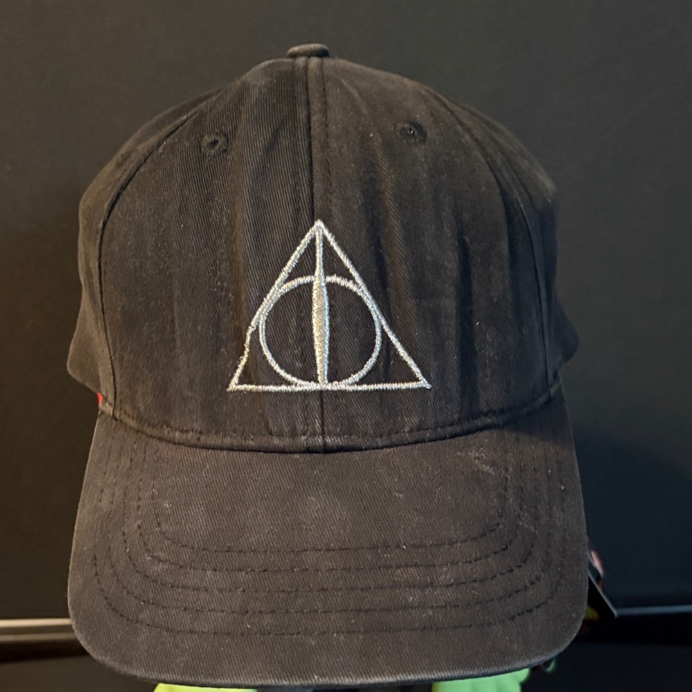 Harry Potter Deathly Hollows Black Embroidered Symbol Cap